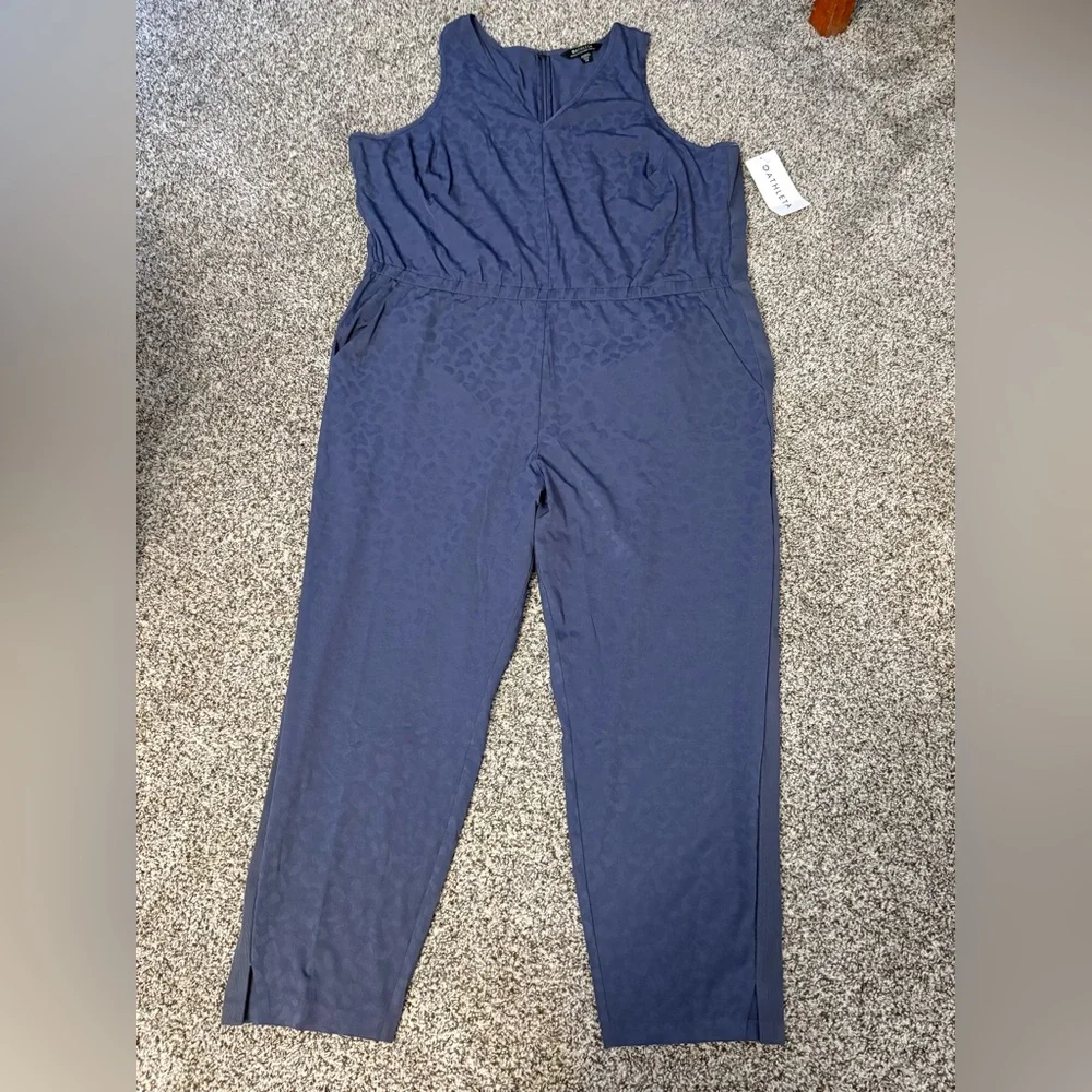 Athleta NWT Brooklyn Textured Jumpsuit Plus Size 24 Sleeveless Navy Blue Leopard - Picture 2 of 12